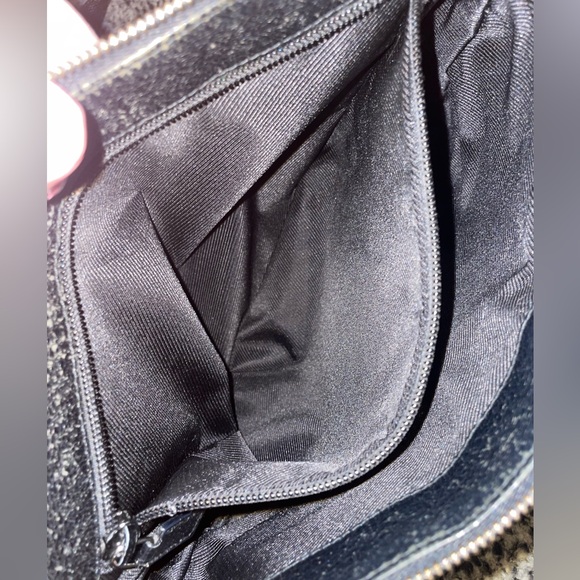 GUCCI Black GG Canvas Vintage Shoulder Bag-Pre-loved Condition - Picture 8 of 13